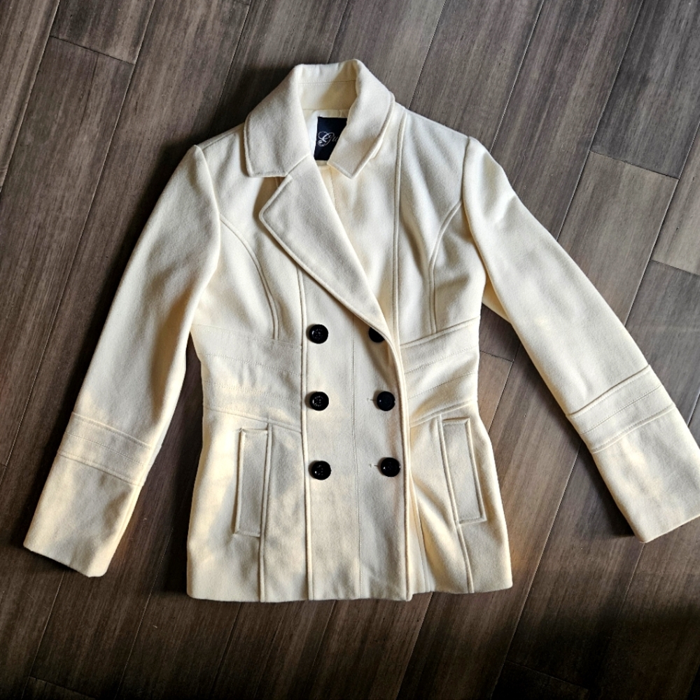 Guess Ivory Peacoat / Size Small
